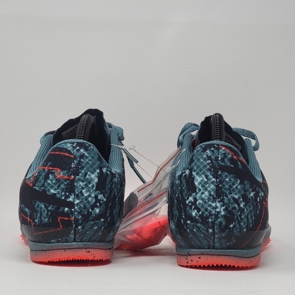 Athletic_Shoes